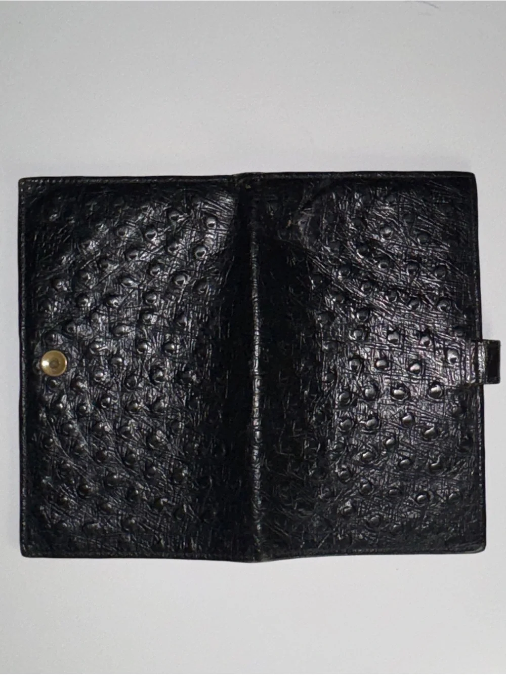 St Thomas vintage black